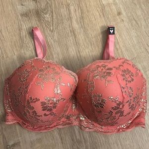 NWT BRAND NEW Victoria Secret Bra